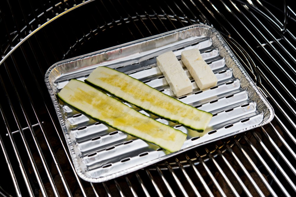 Roladki z grillowanej cukinii i sera feta Roladki z grillowanej cukinii i sera feta